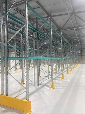 Монтаж стеллажей Констрактор с авторской окраской RAL 6033 на новом складе Монтаж стеллажей Констрактор с авторской окраской RAL 6033 на новом складе