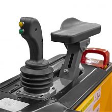 Штабелер самоходный с кабиной CDD15C (1500 кг; 6,5 м; li-ion 25,6В / 300Ач, PV, EPS) SMARTLIFT